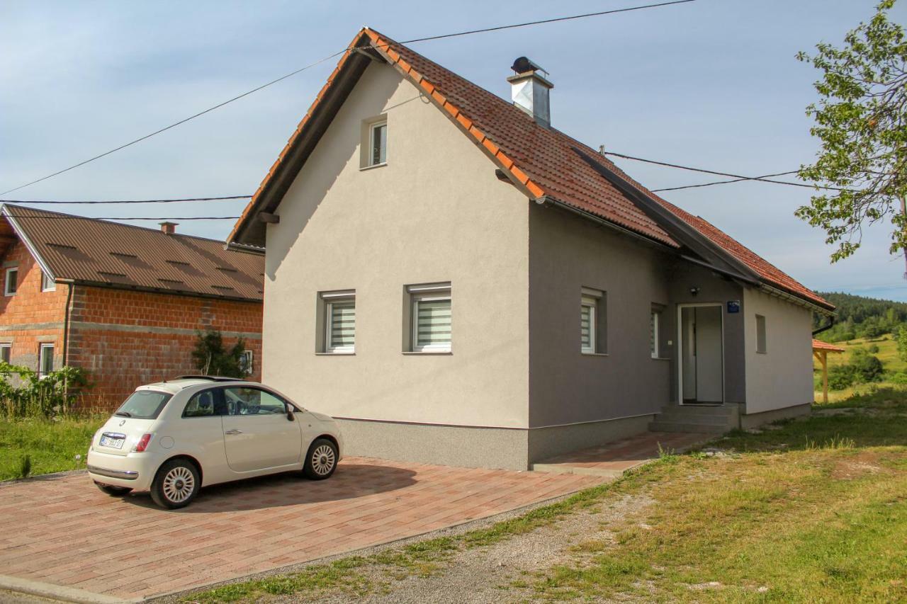 Conjar Villa Saborsko ภายนอก รูปภาพ